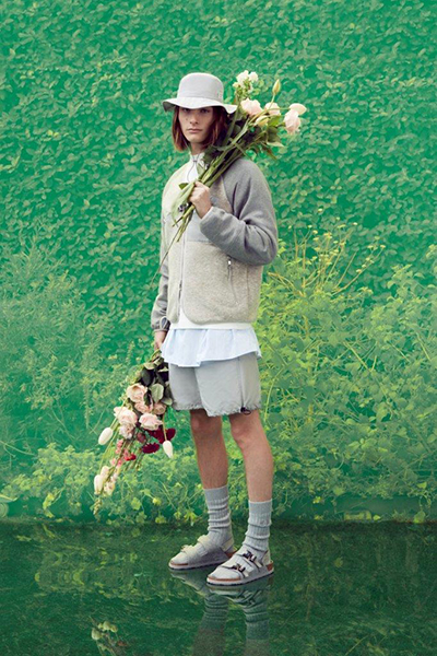ديور تحيي أجمل لحظات الماضي بالتعاون مع علامة  Birkenstock